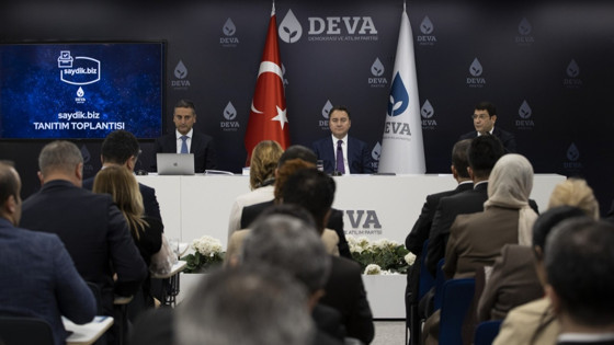 Babacan, partisinin seçim platformunu tanıttı