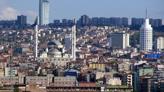 Halıcı: 'Vatandaşlığa uygun' konutlar ve arsalar satılmaya başlandı