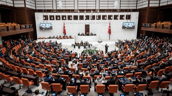 Borsadaki 'spekülatif hareketlerin' araştırılması için önerge
