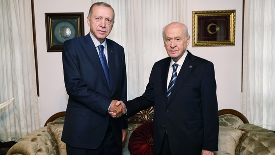 Erdoğan, Bahçeli ile görüştü