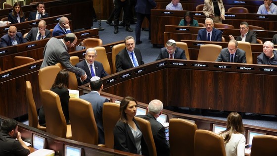 Tartışmalı yargı düzenlemesi onaylandı, İsrail karıştı