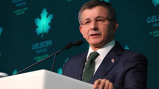 Davutoğlu: Bizim için siyaset bugün, burada başlıyor