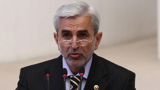 Tahir Öztürk kimdir?