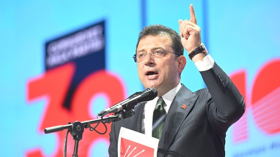 Bu kurultay muhalefetin toptan şekilleneceği bir kurultaydır
