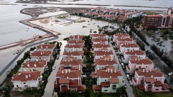 Su altında kalma riskiyle karşı karşıyalar