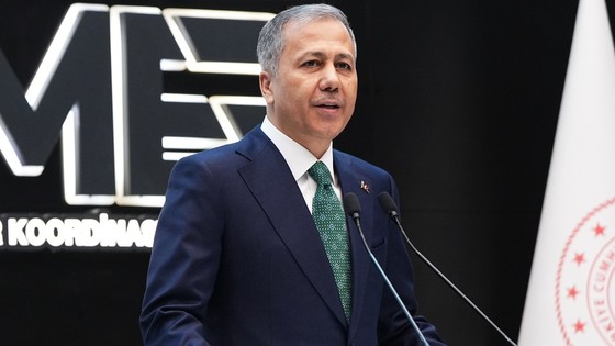 Yerlikaya'dan TikTok açıklaması: Müstehcen içerik paylaşan 13 kişi tutuklandı