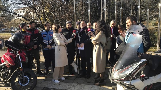 'Günde 14-15 saat çalışan motokuryelerin talepleri kabul edilmeli'