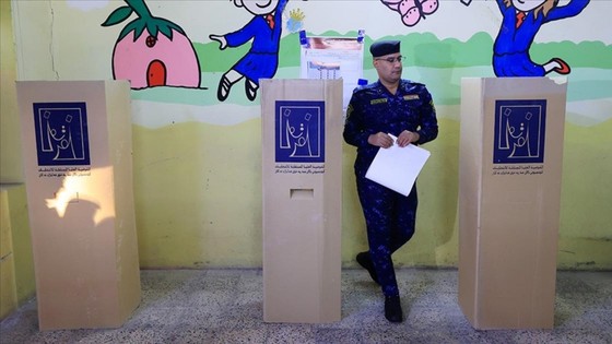 10 yıl sonra ilk: Irak halkı yerel seçim için sandık başında