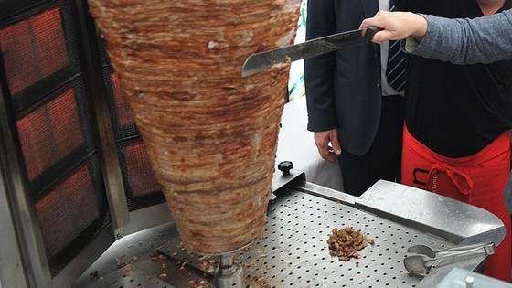 Almanya'da gündem döner fiyatları: Başbakan Scholz açıklama yaptı