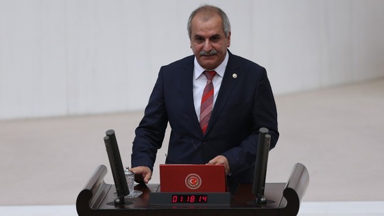 Kardeşi tarafından bıçaklanan eski İYİ Parti İstanbul milletvekili Ahmet Çelik ağır yaralandı