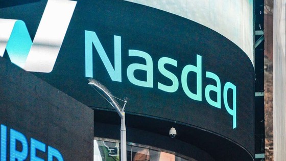 Borse Dubai, Nasdaq hisselerini satıyor