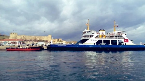 Bayramda kamyon, tır ve iş makinelerinin Bozcaada'ya geçişi yasaklandı