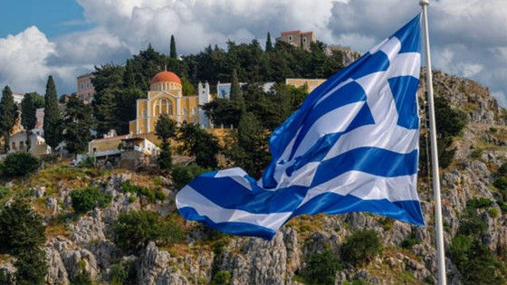 Fitch, Yunanistan'ın kredi notunu teyit etti