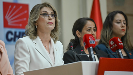 CHP'de Asu Kaya, Kadın Kolları Genel Başkanlığına aday oldu