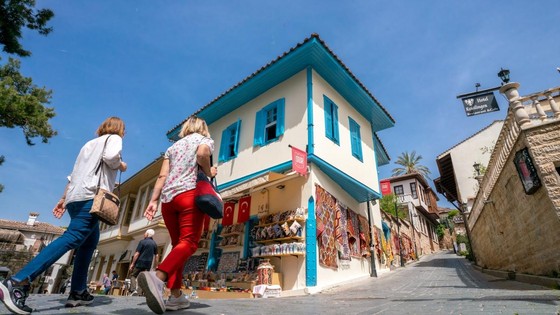Türkiye'ye gelen yabancı turist sayısı arttı: 8 ayda 36 milyona yaklaştı
