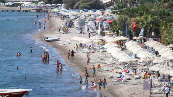 Tatil için yurt dışını seçenler ve borç alanlarda artış yüksek oldu!