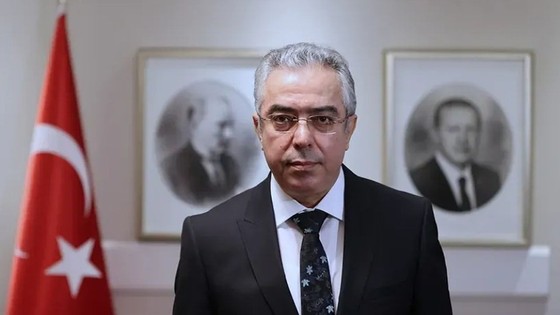 Uçum: 'Partili cumhurbaşkanlığı sistemi' diye bir model yok