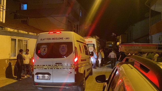 18 yaşındaki genç kızın cesedi kanepenin içinde bulundu, baba tutuklandı