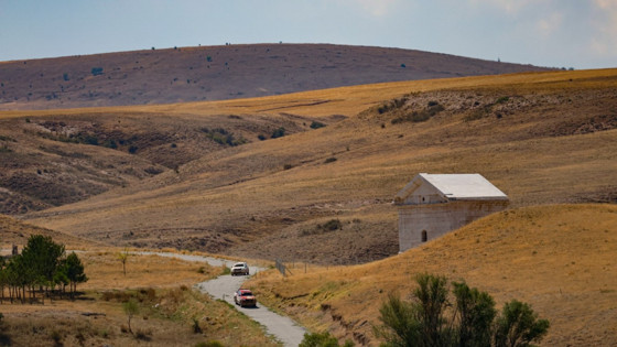 Pilotlar, zorlu parkurlarda değişken iklim koşulları ile mücadele ediyor