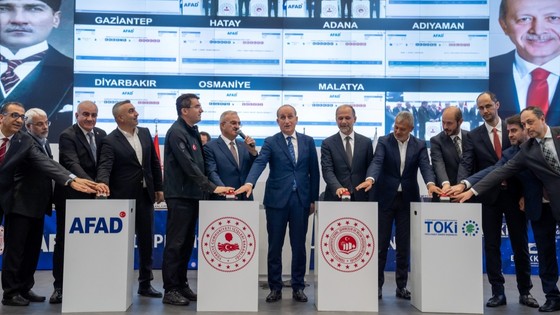 Deprem konutları için kura töreni: 8 bin 266 evin sahibi belli oldu