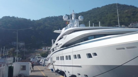 Hintli milyarderin süper yatı ‘Sea Pearl’ Fethiye’ye geldi