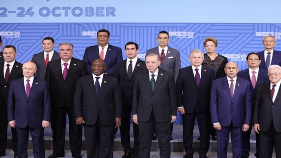Erdoğan, BRICS Liderler Zirvesi’nde aile fotoğrafı çekimine katıldı