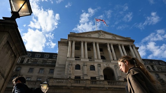 BoE Başkanı: 2025'te 4 faiz indirimi bekliyorum