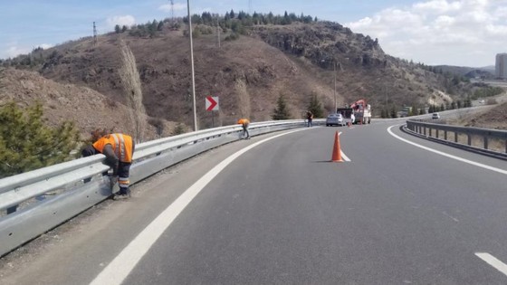 Uraloğlu: 2024'te 177 kilometre motorcu dostu bariyer montajını tamamladık
