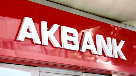 Akbank'tan 2025'in ilk çeyreğinde 13,7 milyar lira net kar