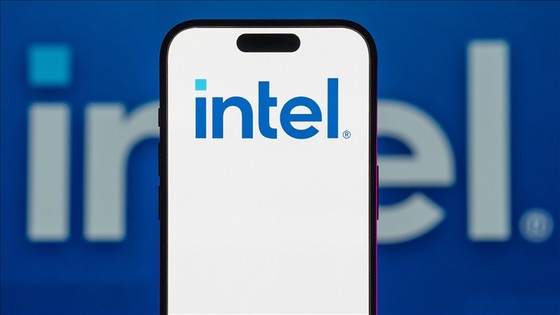 Intel, 126 milyon dolar zarar açıkladı