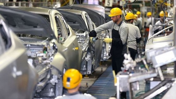 Çinli ve yerli üreticilerle Rus otomotiv pazarı toparlandı
