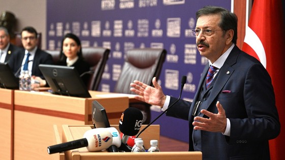 Hisarcıklıoğlu: “Mevzuattaki katılıklar istihdamı zorlaştırıyor”
