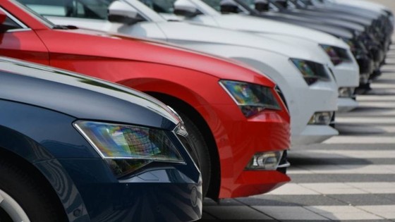 Avrupa’da otomotiv pazarı daraldı, elektrikli araçlar yükselişte