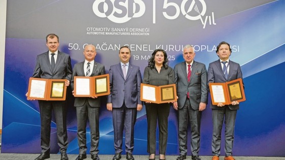 OSD'de Eroldu yeniden başkan: Yeni yatırımlarla 3 milyona yakın kapasiteye ulaşacağız