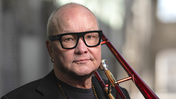 Olten Filarmoni Orkestrası sezonu Nils Landgren ile kapatıyor