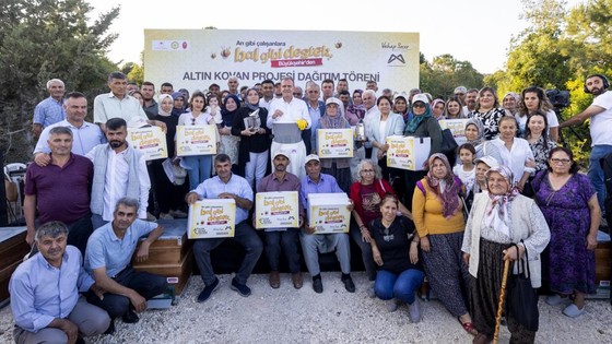 Mersin’de ‘arı’ gibi çalışanlara, ‘bal’ gibi destek