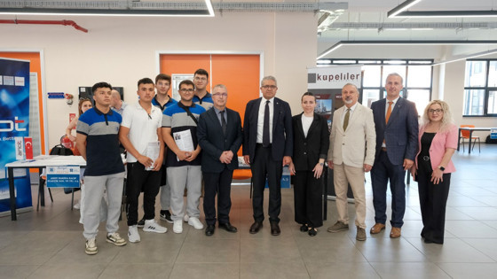 EOSB kariyerfest’25’te gençler geleceklerini planladı