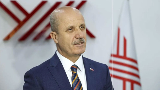 YÖK Başkanı Özvar'dan üniversite e- kayıt sürecine ilişkin açıklama