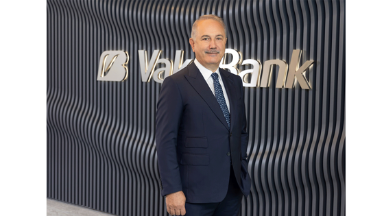 VakıfBank 55 banka katılımıyla 900 milyon doların üzerinde sendikasyon kredisi sağladı