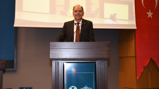 Bülent Uçak: Pamuk üreticisinin mutlu olmasını beklemek artık imkansız