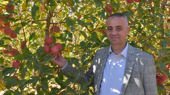 "Dünyanın en büyük elma üreticisi olmak istiyoruz"