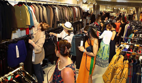 Enflasyon sektörü vurdu: Hazır giyim fiyatlarına yüzde 30 zam kapıda - Resim : 1