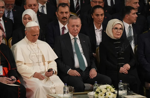 Cumhurbaşkanı Erdoğan: Papa'nın ilk yurt dışı ziyaretinin Türkiye'ye olması çok önemli - Resim : 3