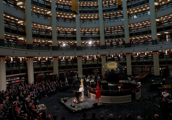 Cumhurbaşkanı Erdoğan: Papa'nın ilk yurt dışı ziyaretinin Türkiye'ye olması çok önemli - Resim : 6