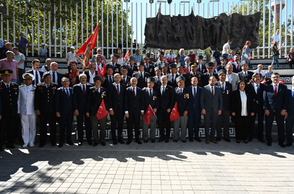 Bursa’nın kurtuluşunun 101’inci yılı kutlandı - Resim : 1