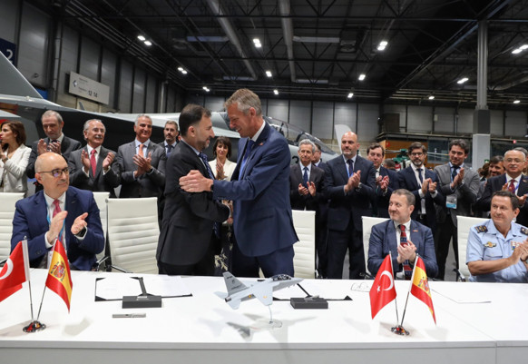 TUSAŞ'tan HÜRJET için İspanya'da tarihi anlaşma - Resim : 2