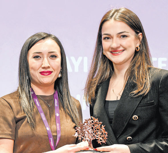 Umudu yükselten kadınlara ödül - Resim : 10