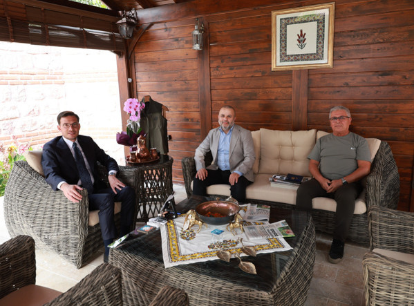 Süper Vali'nin oğlu Tokat Belediye Başkanı Yazıcıoğlu ''Babamın mirasına leke sürdürmem'' - Resim : 2