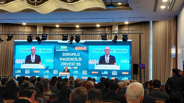 Bakan Alparslan Bayraktar Türkiye Madenciler Derneği Zirvesinde “söz verdi” - Resim : 2