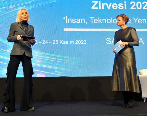 Bugünün ve yarının liderleri Dönüşen Liderlik Zirvesi’nde - Resim : 14